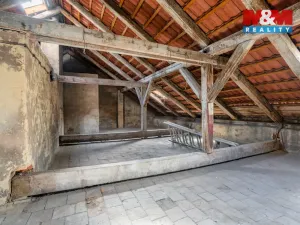 Prodej atypického bytu, Praha, Husitská, 126 m2