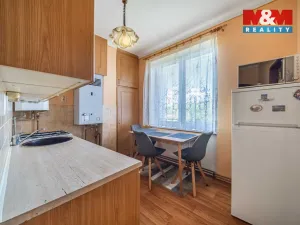 Prodej bytu 2+1, Hrádek - Nová Huť, 1. máje, 56 m2