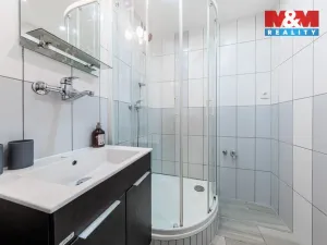 Prodej bytu 2+1, Karlovy Vary - Drahovice, Úvalská, 58 m2
