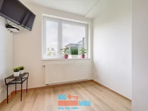 Pronájem bytu 1+1, Praha - Modřany, Vorařská, 37 m2
