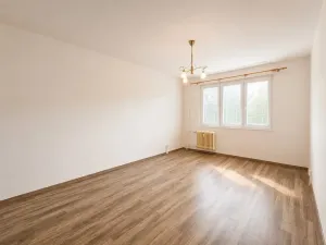 Pronájem bytu 2+1, Kralupy nad Vltavou - Lobeček, Štefánikova, 56 m2