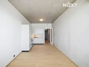 Pronájem bytu 1+kk, Praha - Vysočany, Kolbenova, 33 m2