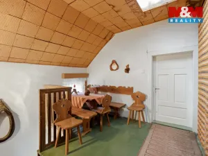 Prodej rodinného domu, Třebenice - Mrsklesy, 180 m2