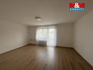 Pronájem bytu 2+1, Beroun - Beroun-Město, Družstevní, 60 m2