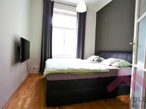 Pronájem bytu 2+kk, Praha - Vinohrady, Radhošťská, 47 m2