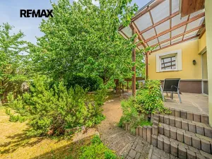 Prodej rodinného domu, Hřebeč, V háji, 165 m2