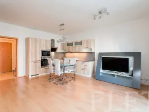 Pronájem bytu 1+kk, Praha - Letňany, Pavla Beneše, 39 m2