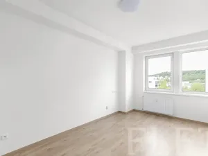 Pronájem bytu 1+kk, Praha - Jinonice, Peroutkova, 26 m2