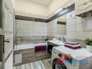 Prodej bytu 3+1, Slaný, Ouvalova, 98 m2