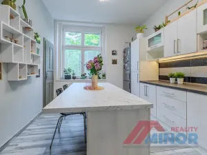 Prodej bytu 3+1, Slaný, Ouvalova, 98 m2