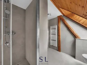 Prodej zemědělské usedlosti, Horní Planá, 200 m2