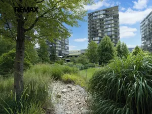 Pronájem bytu 1+kk, Praha - Žižkov, Ke kapslovně, 53 m2