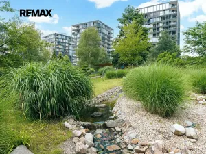 Pronájem bytu 1+kk, Praha - Žižkov, Ke kapslovně, 53 m2