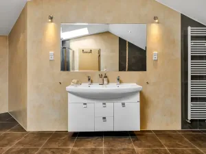 Prodej bytu 3+kk, Šestajovice, Komenského, 116 m2