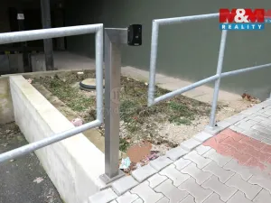 Pronájem garážového stání, Beroun - Beroun-Město, Okružní, 15 m2