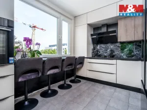 Prodej bytu 4+1, Hradec Králové - Nový Hradec Králové, Mandysova, 71 m2