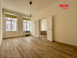 Pronájem bytu 1+1, Praha - Smíchov, Vltavská, 40 m2