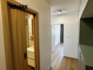 Pronájem bytu 2+kk, Praha - Stodůlky, U jezera, 43 m2