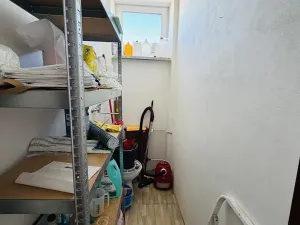 Pronájem kanceláře, Dolany, 110 m2