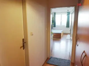 Pronájem bytu 1+kk, Praha - Troja, Hnězdenská, 39 m2
