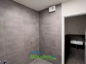 Pronájem obchodního prostoru, Brno, 32 m2