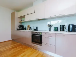 Prodej bytu 3+kk, Karlovy Vary, Pražská silnice, 88 m2