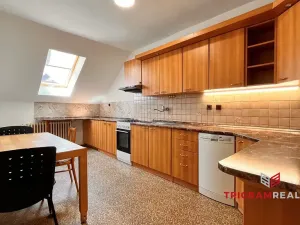Pronájem bytu 3+1, Hradec Králové, Čelakovského, 91 m2
