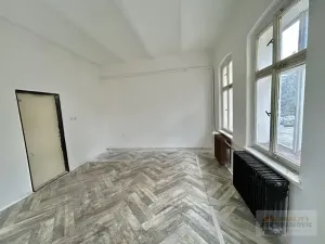 Prodej bytu 2+1, Broumov, Přadlácká, 66 m2