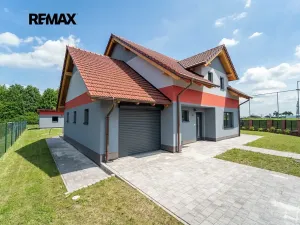 Prodej rodinného domu, Všechlapy, 180 m2