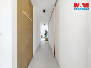 Prodej rodinného domu, Újezdec, 377 m2