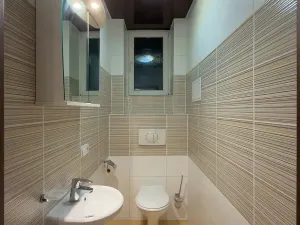 Prodej bytu 3+1, Karlovy Vary, Na Vyhlídce, 90 m2