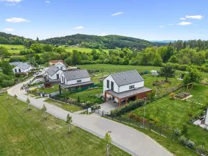 Prodej rodinného domu, Kamenice, Lužní, 141 m2