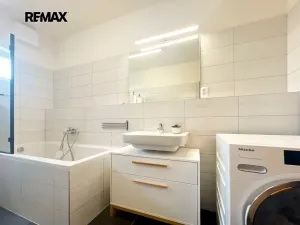 Prodej bytu 2+kk, Praha, 55 m2