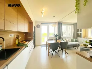 Prodej bytu 2+1, Horoměřice, Velvarská, 55 m2