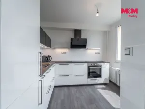 Prodej bytu 4+1, Praha - Černý Most, Bojčenkova, 104 m2
