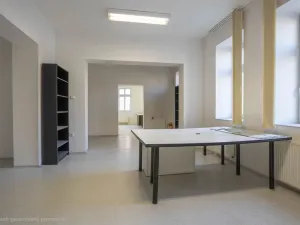 Prodej kanceláře, Chrudim - Chrudim IV, Lupáčova, 612 m2