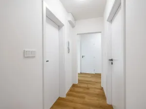 Prodej bytu 3+1, Praha - Chodov, Bachova, 74 m2