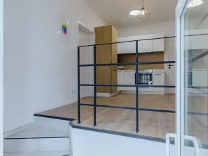 Pronájem bytu 2+kk, Praha - Košíře, Fabiánova, 37 m2