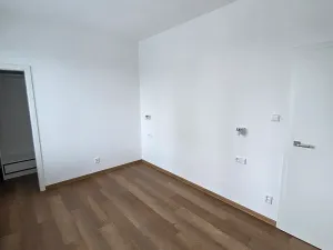 Pronájem bytu 2+kk, Praha - Vinohrady, Nad olšinami, 47 m2