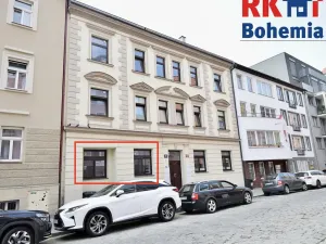Pronájem bytu 1+kk, Praha - Břevnov, Na Petynce, 29 m2