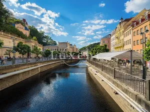 Prodej bytu 2+kk, Karlovy Vary, Vřídelní, 63 m2
