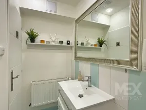 Pronájem obchodního prostoru, Praha - Žižkov, Husitská, 89 m2
