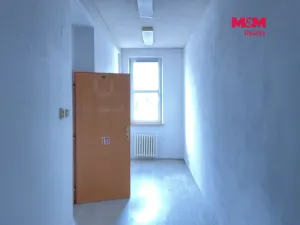 Pronájem kanceláře, Turnov, Havlíčkovo náměstí, 36 m2