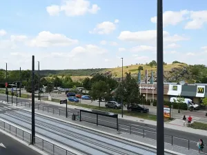 Pronájem bytu 2+kk, Praha - Liboc, Evropská, 56 m2