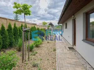 Prodej rodinného domu, Bavoryně, 125 m2