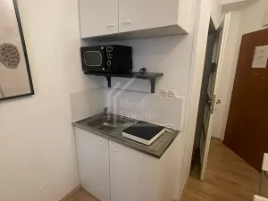 Pronájem bytu 1+kk, Praha - Smíchov, Na bělidle, 11 m2