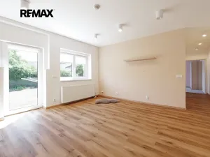 Prodej bytu 3+kk, Červený Újezd, Za Statkem, 68 m2
