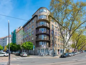 Pronájem bytu 1+1, Praha - Vršovice, Minská, 35 m2