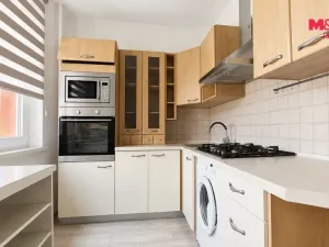Prodej bytu 2+1, Veselí nad Moravou, Hutník, 58 m2