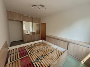 Pronájem bytu 2+kk, Praha - Pitkovice, Křemenáčová, 49 m2